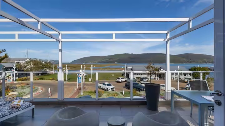 To Let 1 Bedroom Property for Rent in Thesen Islands Western Cape